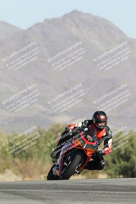 media/Dec-01-2025-Moto Forza (Mon) [[2daa91e15f]]/2-Intermediate Group/Session 2 Turn 9 Entry/